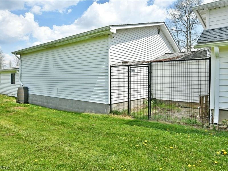 634 Bristol Champion Townline Road NE, Bristolville, OH 44402 Photo 8