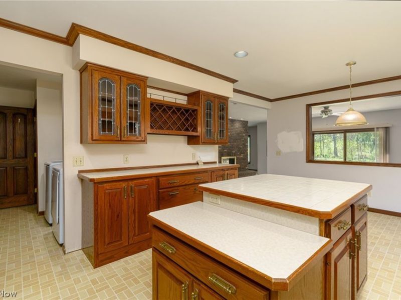 230 Salem Court, Hinckley, OH 44233 Photo 11