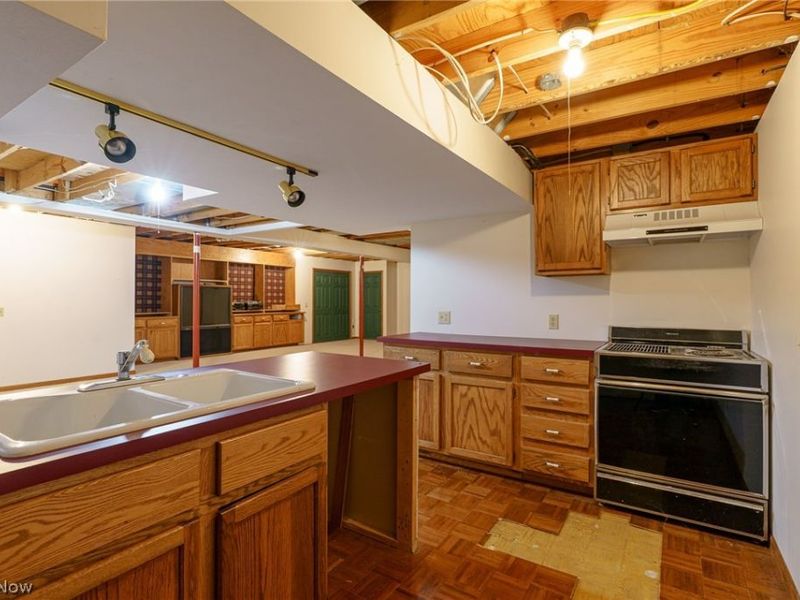 230 Salem Court, Hinckley, OH 44233 Photo 34