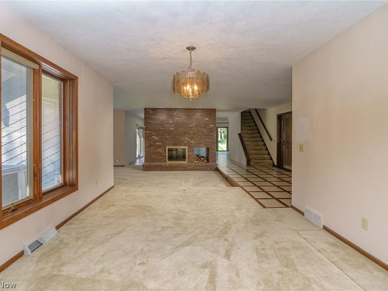 230 Salem Court, Hinckley, OH 44233 Photo 7