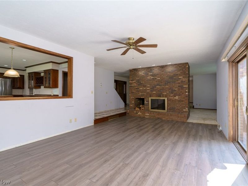 230 Salem Court, Hinckley, OH 44233 Photo 9
