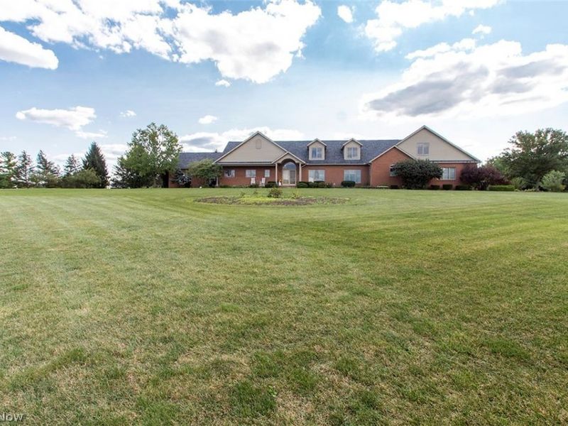 4396 Gladden Place, Medina, OH 44256 Photo 2