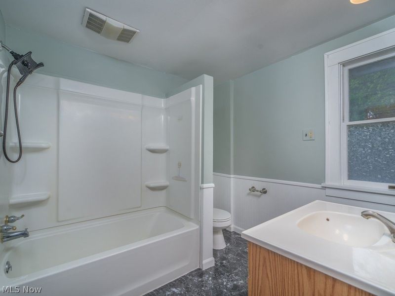133 Bonnett Street SW, North Canton, OH 44720 Photo 17