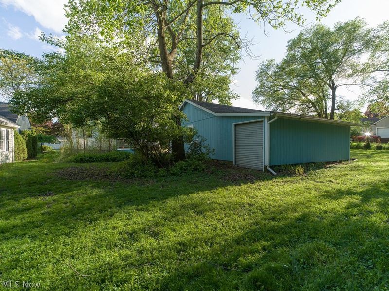 133 Bonnett Street SW, North Canton, OH 44720 Photo 31