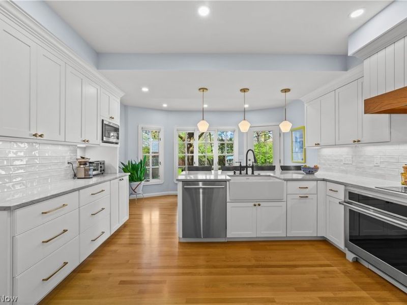 2674 Cranlyn Road, Shaker Heights, OH 44122 Photo 9