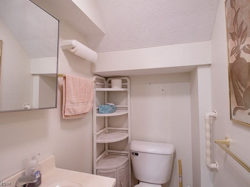 7511 Kellogg Road, Concord Township, OH 44077 Photo 34