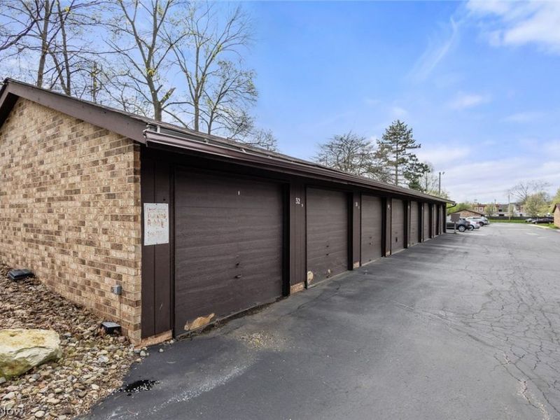 3265 Mayfield Road, Unit 31, Cleveland Heights, OH 44118 Photo 16