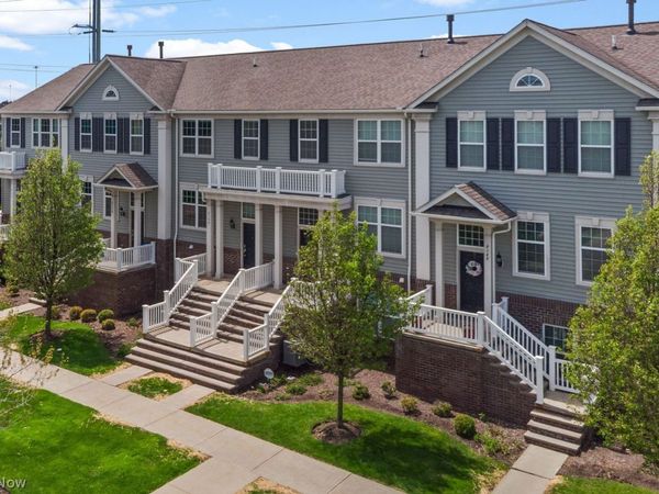 6136 N Pointe , Pepper Pike, OH 44124