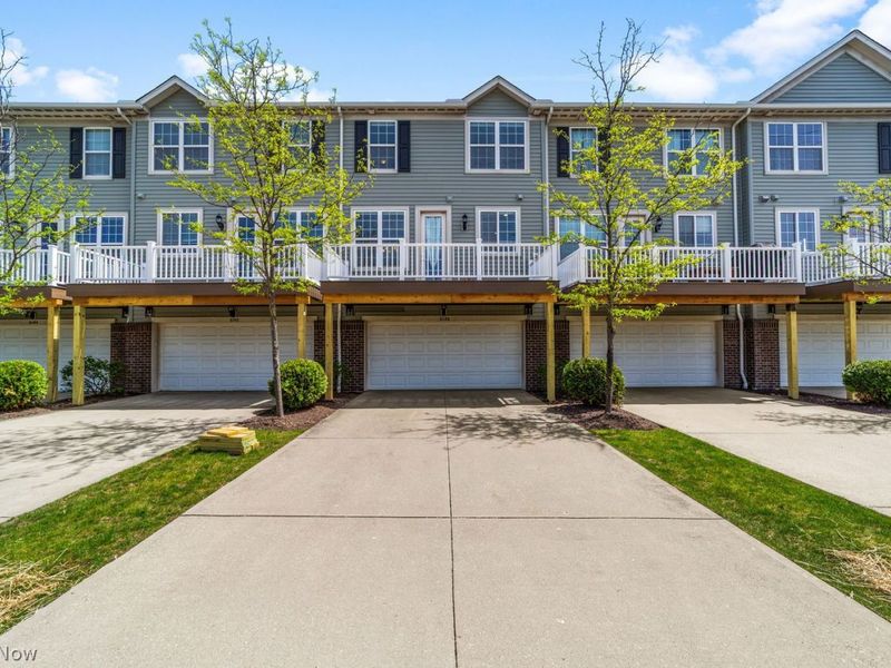 6136 N Pointe, Pepper Pike, OH 44124 Photo 2