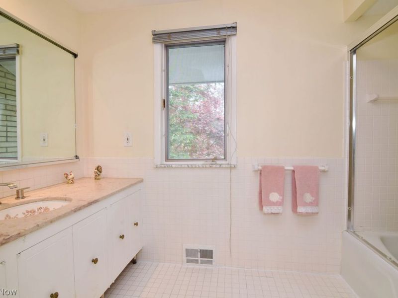 30850 Gates Mills Boulevard, Pepper Pike, OH 44124 Photo 28