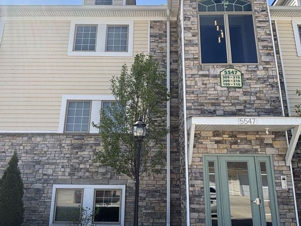 5547 Beavercrest Drive, Unit 209, Lorain, OH 44053