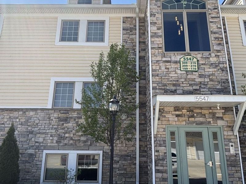 5547 Beavercrest Drive, Unit 209, Lorain, OH 44053 Photo 1