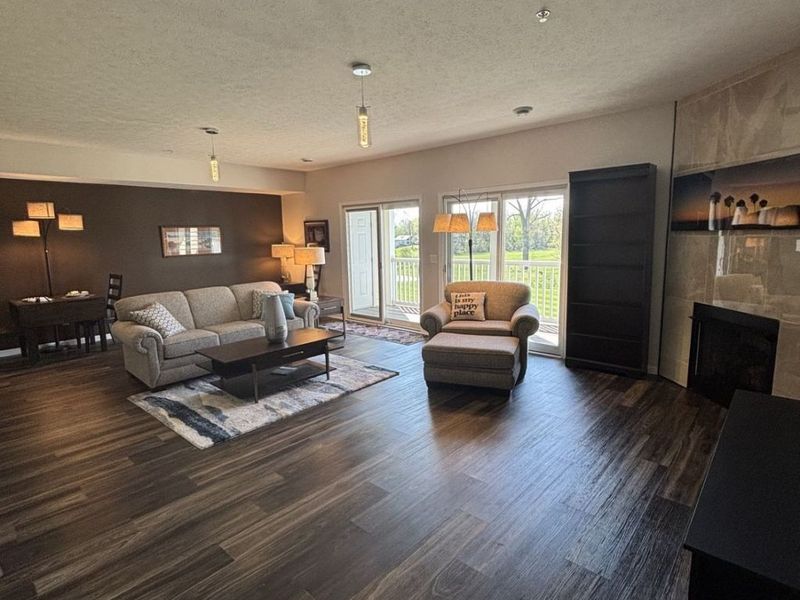 5547 Beavercrest Drive, Unit 209, Lorain, OH 44053 Photo 3