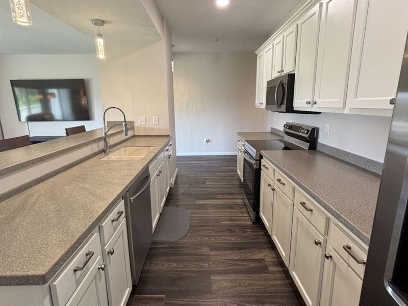 5547 Beavercrest Drive, Unit 209, Lorain, OH 44053 Photo 9