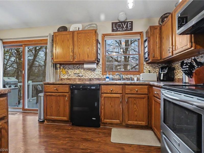 144 Joel Drive, Mogadore, OH 44260 Photo 16
