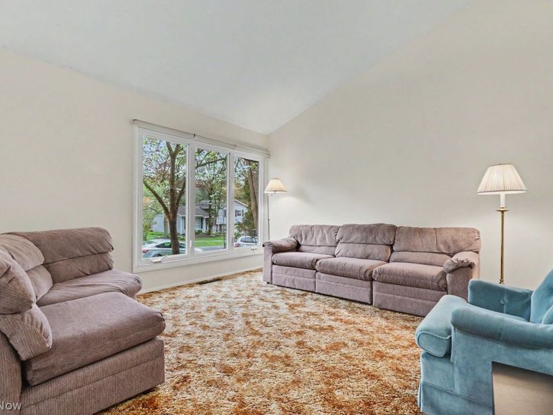 582 Eric Drive, Tallmadge, OH 44278 Photo 13