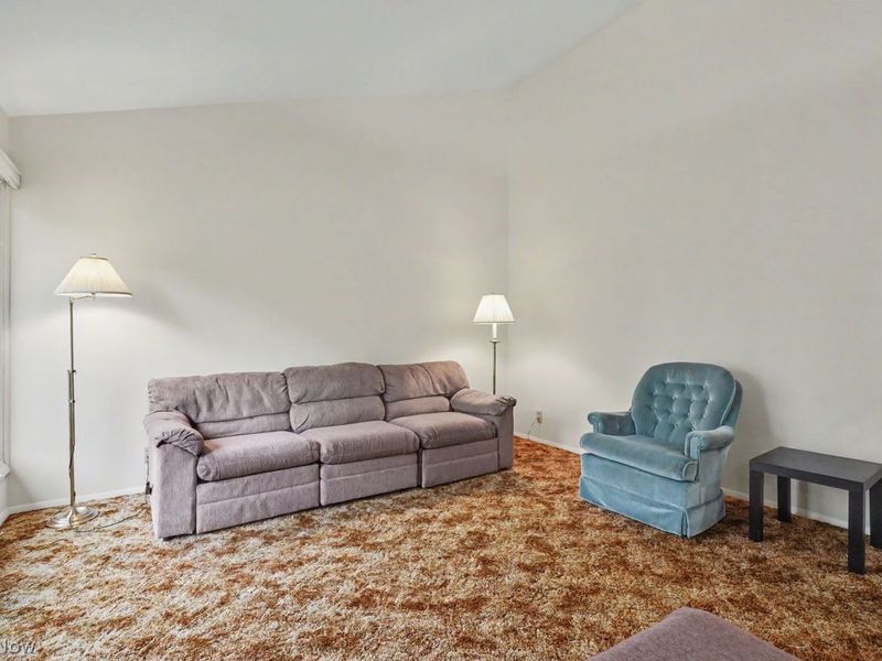 582 Eric Drive, Tallmadge, OH 44278 Photo 16