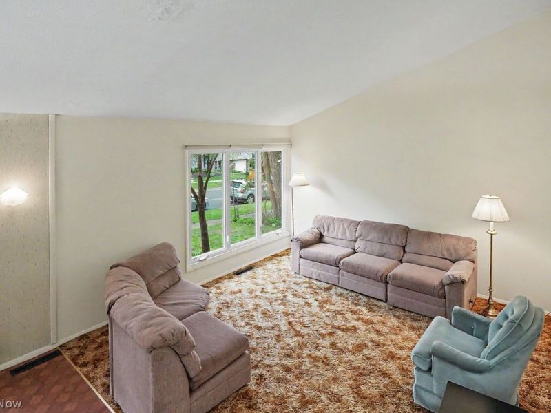 582 Eric Drive, Tallmadge, OH 44278 Photo 17