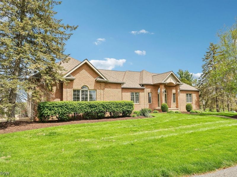 447 Barnhill Drive , Medina, OH 44256 Photo 2