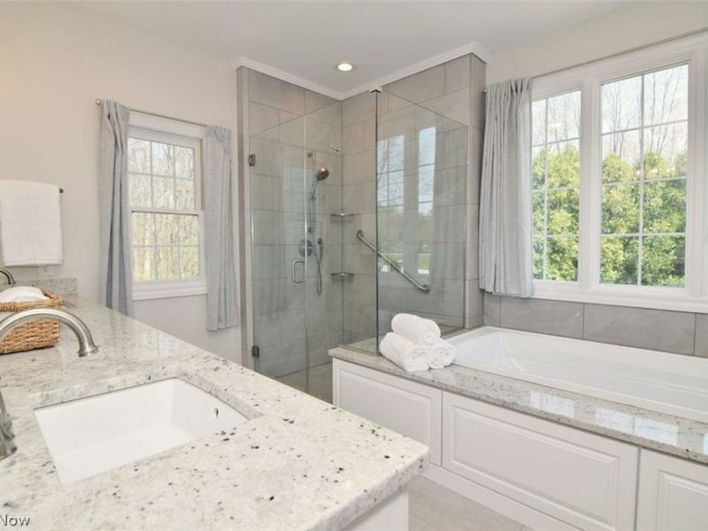 8118 Darbys Run , Chagrin Falls, OH 44023 Photo 4
