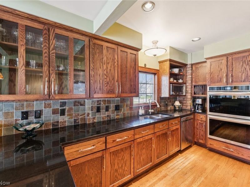 3566 Avalon Road, Shaker Heights, OH 44120 Photo 10