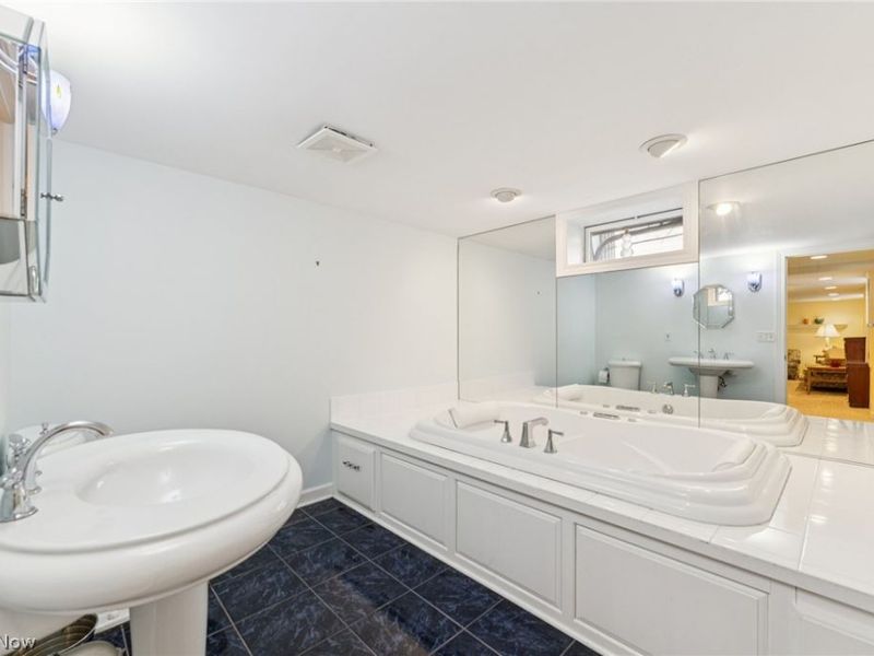 3566 Avalon Road, Shaker Heights, OH 44120 Photo 36