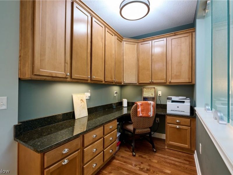 12 Astor Place, Rocky River, OH 44116 Photo 17