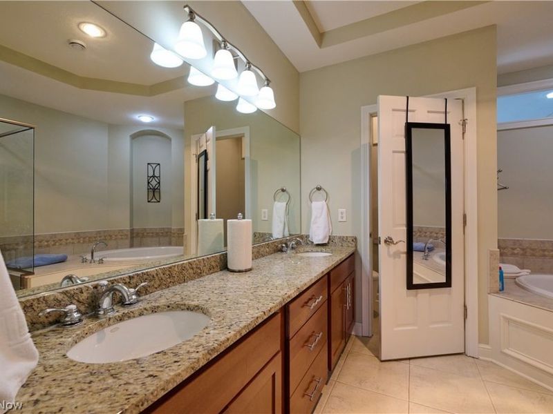 12 Astor Place, Rocky River, OH 44116 Photo 25