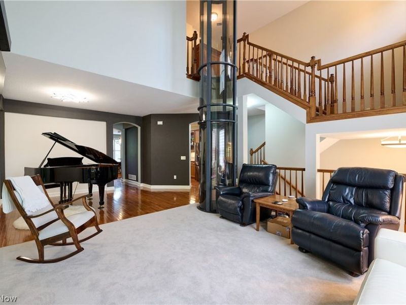 12 Astor Place, Rocky River, OH 44116 Photo 3