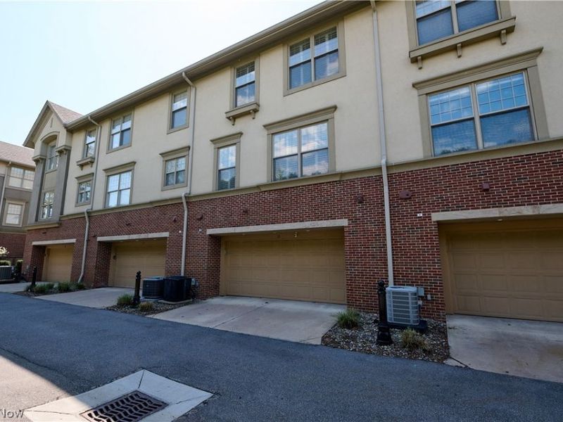 12 Astor Place, Rocky River, OH 44116 Photo 43