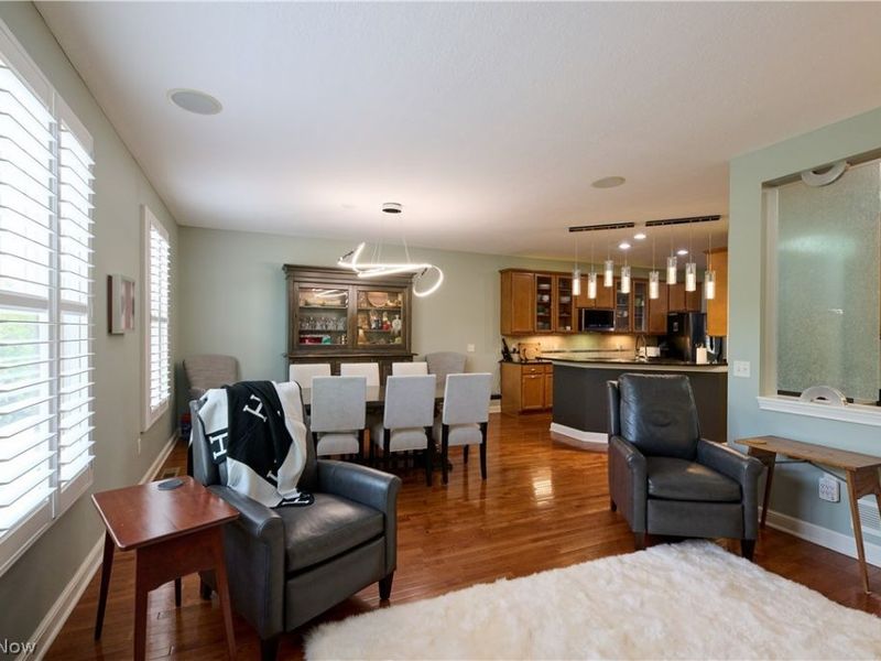 12 Astor Place, Rocky River, OH 44116 Photo 8