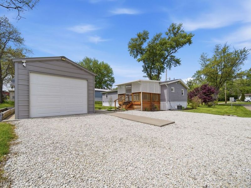 11570 Millersburg Road SW, Massillon, OH 44647 Photo 28
