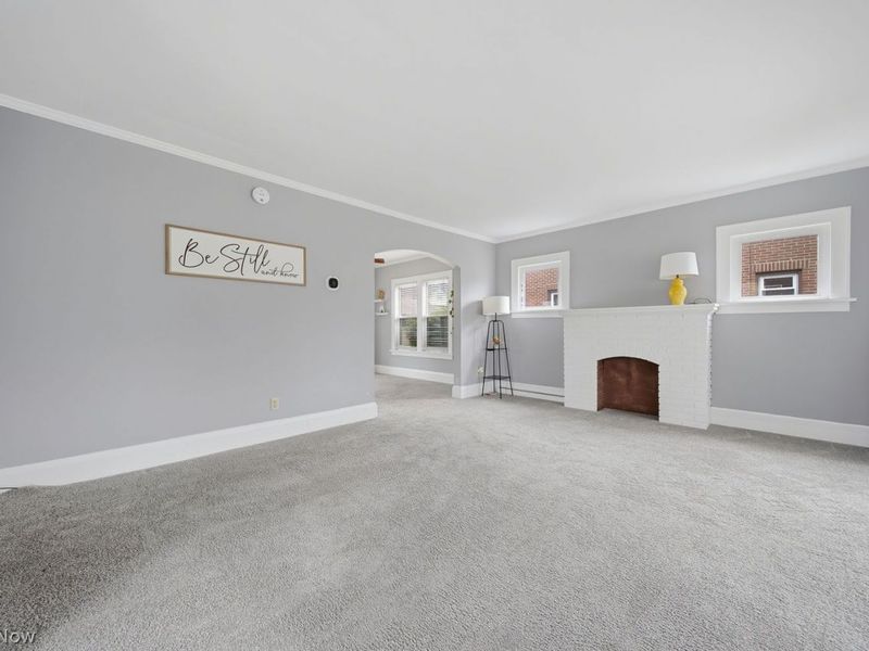 842 Seneca Street NE, Massillon, OH 44646 Photo 3