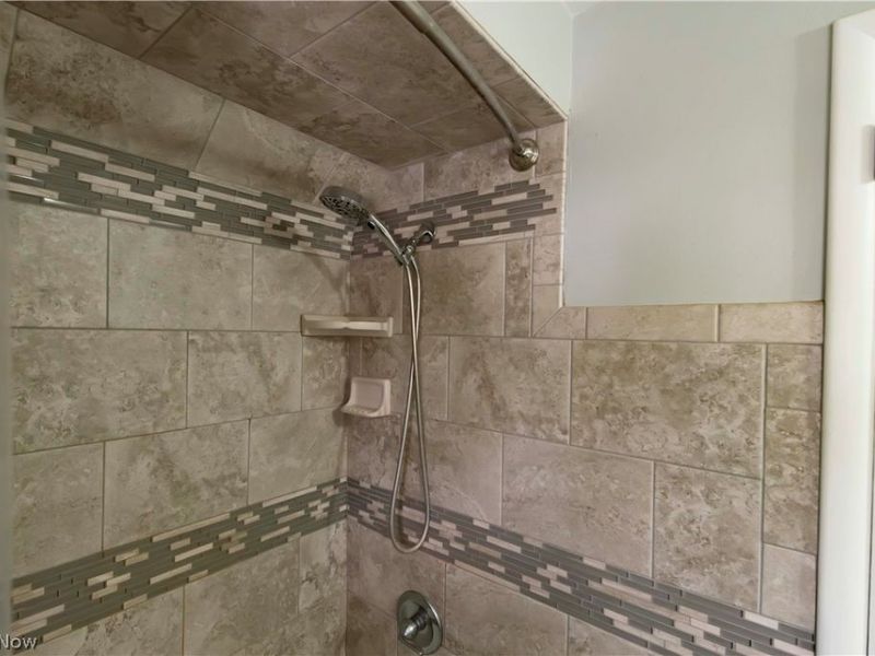 1640 Wiltshire Road, Akron, OH 44313 Photo 20