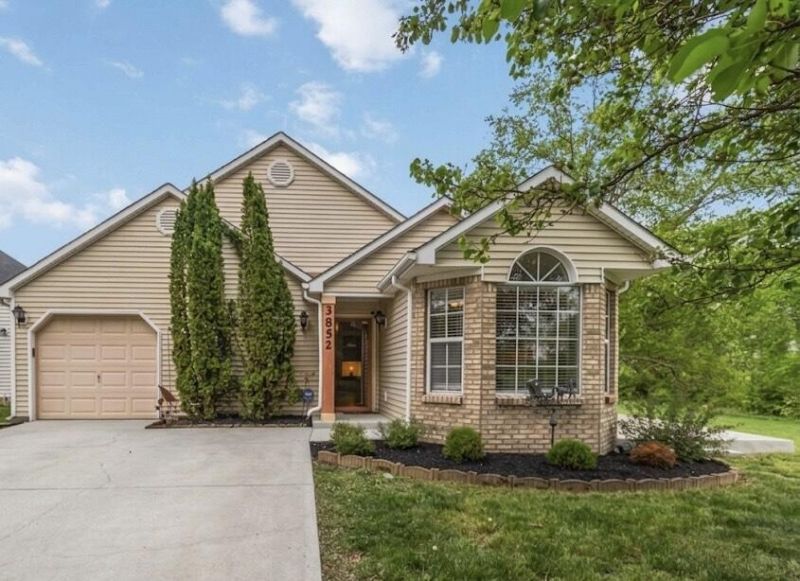 3852 Old Tates Creek Court, Lexington, KY 40517 Main Photo