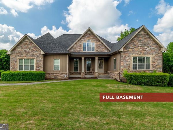 42 Mackenzie Drive, Powder Springs, GA 30127