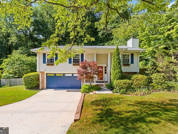 2148 Nancy Circle SE, Smyrna, GA 30080