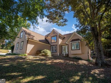 5126 Cash Road, Flowery Branch, GA 30542