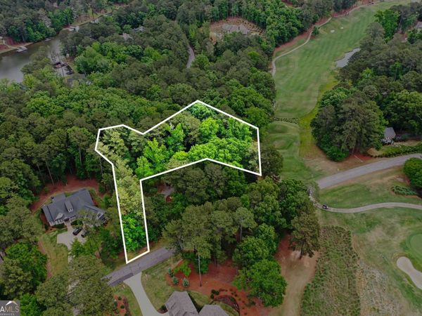 1840 Snug Harbor Drive, Greensboro, GA 30642