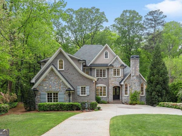 1431 Hearst Drive NE, Brookhaven, GA 30319