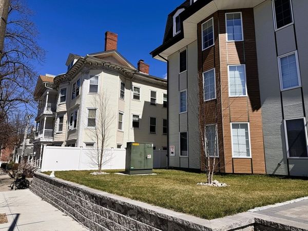 472 Warren, Boston, MA 02119