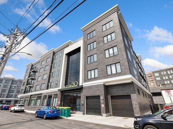 50 Hichborn St, Unit 310, Boston, MA 02135