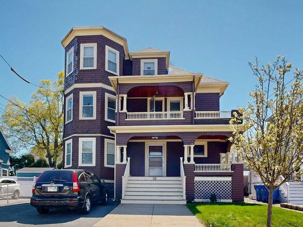22 Adams St, Winthrop, MA 02152