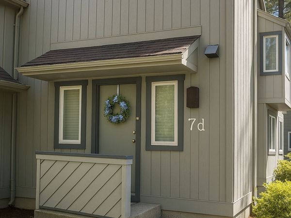 7 Lyle, Unit D, Farmington, CT 06032