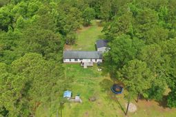 717 Huskie Lane photo 4