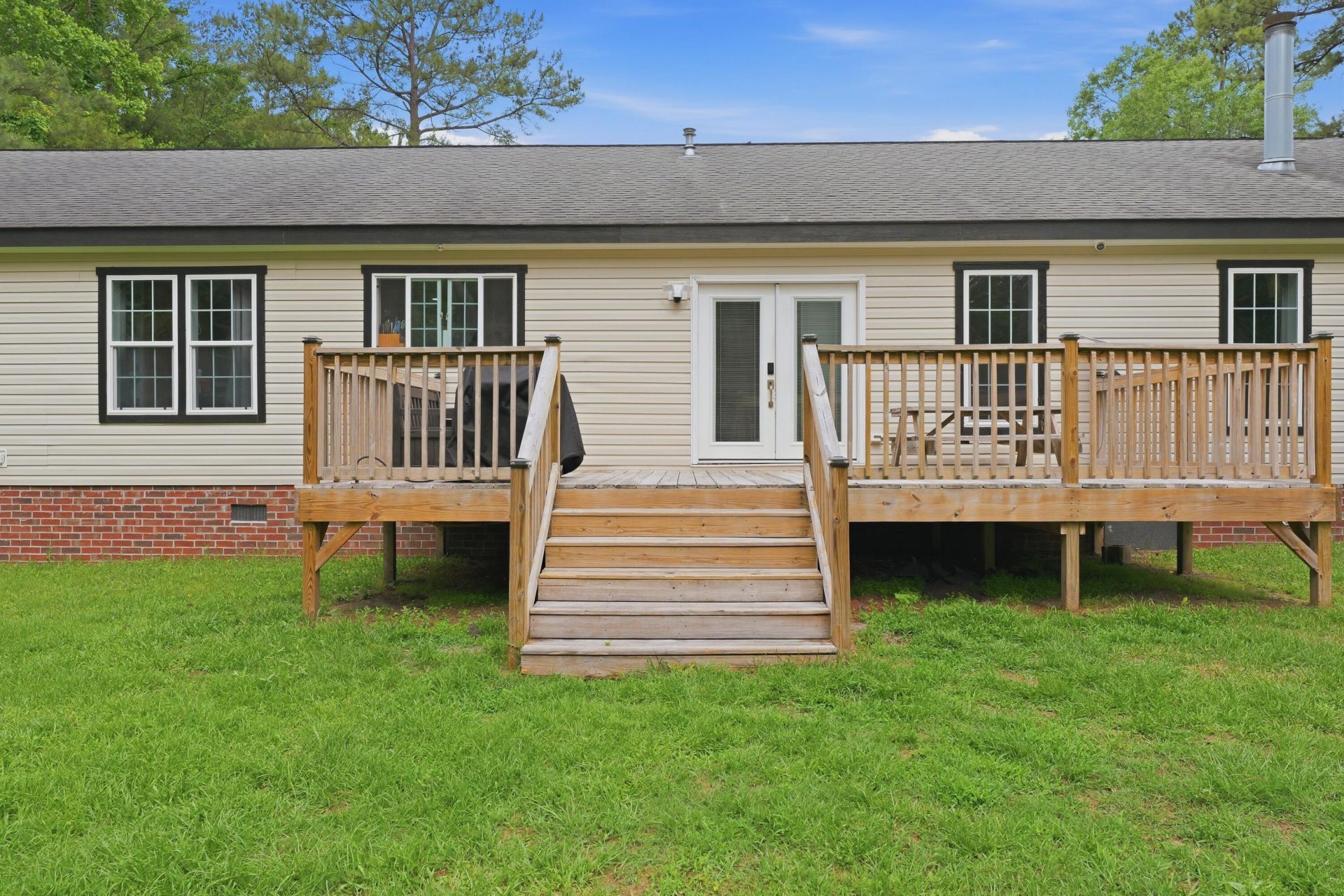 717 Huskie Lane Photo 33