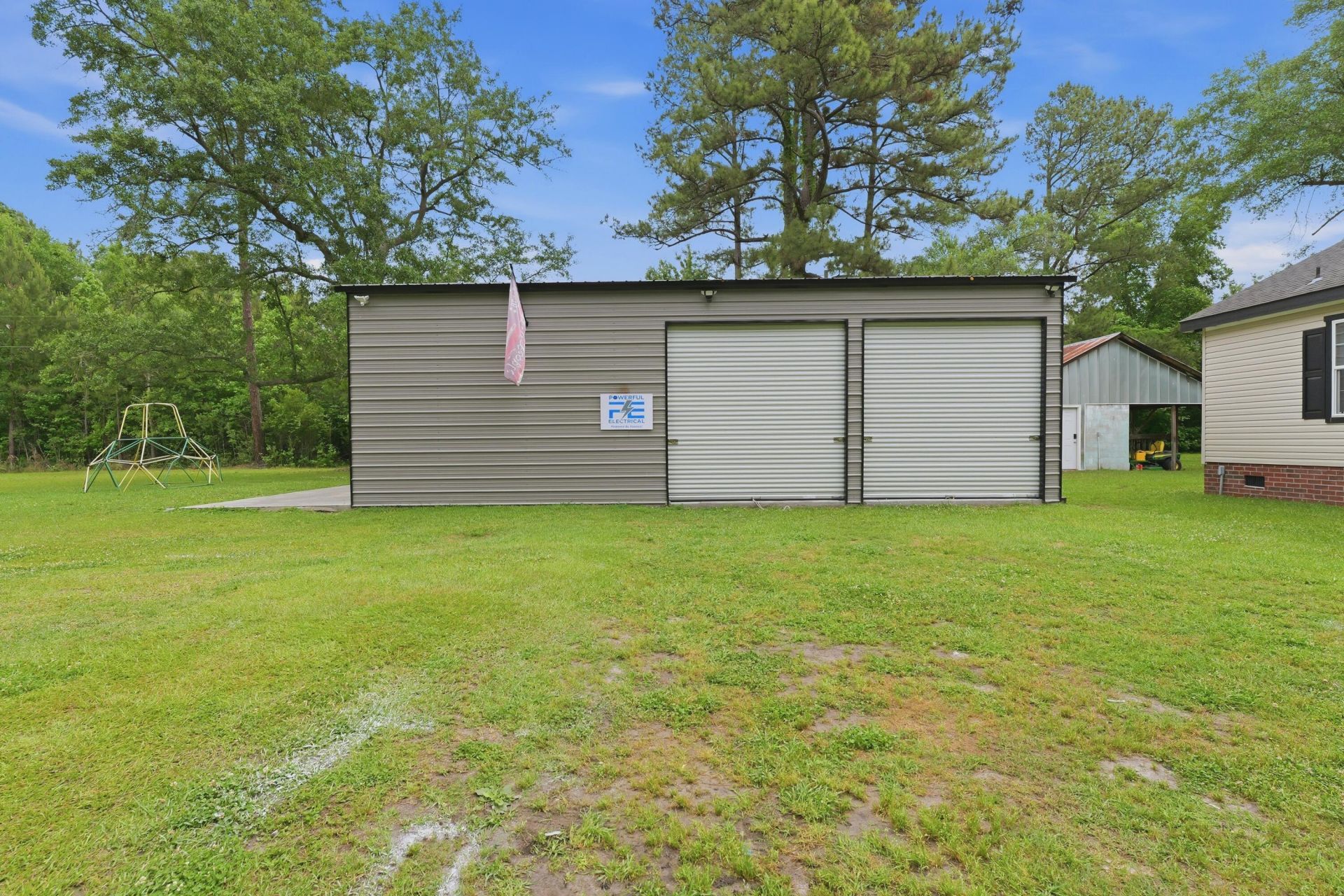 717 Huskie Lane Photo 34