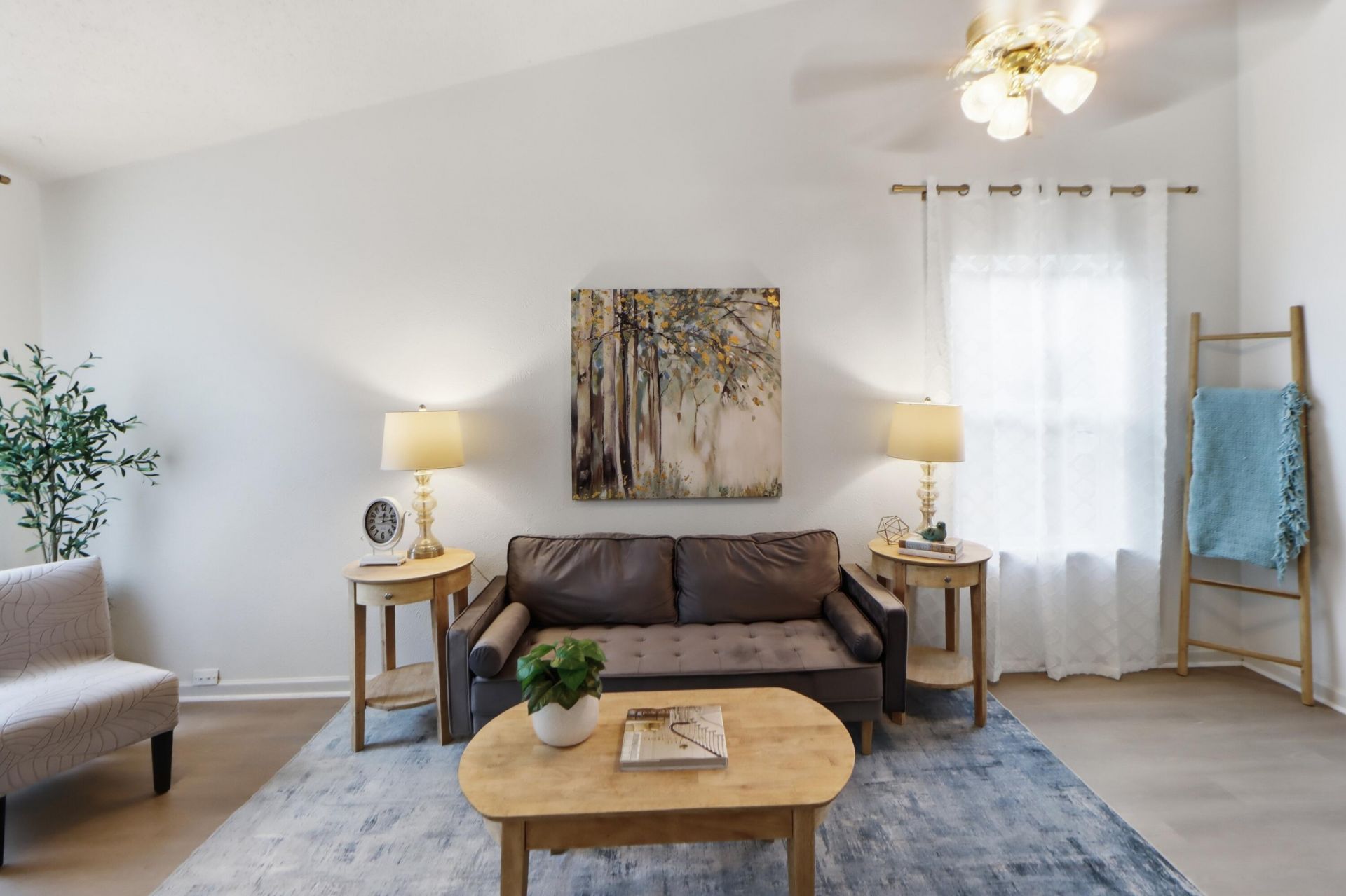 1246 Maryland Drive Photo 4