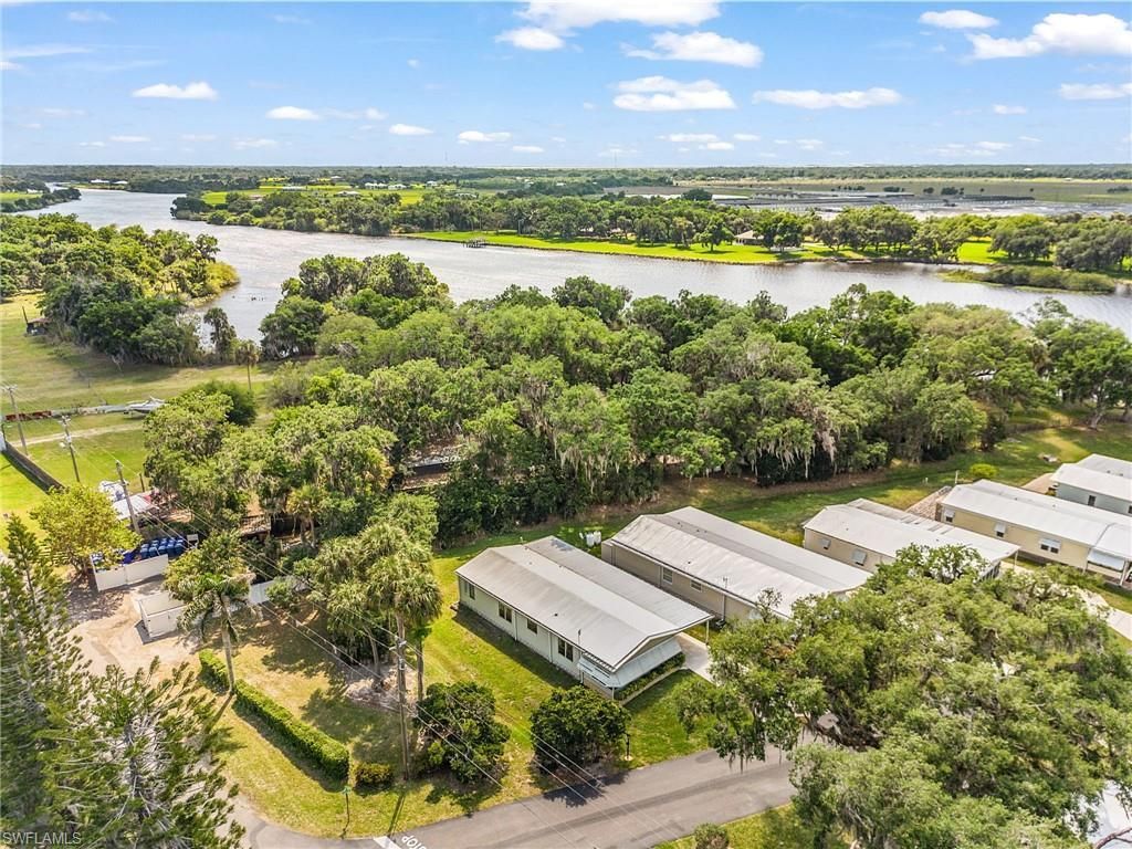 5 Erica St , Alva, FL 33920 Photo
