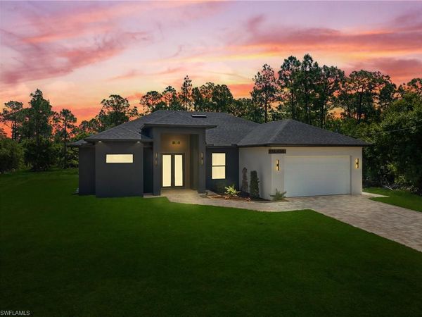 614 Scott AVE , LEHIGH ACRES, FL 33972